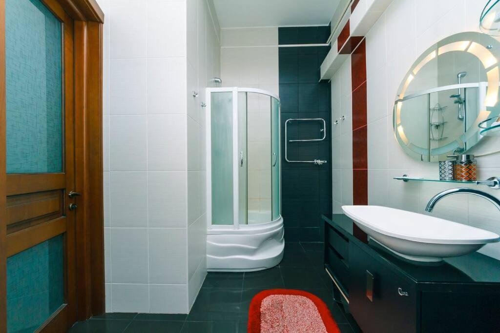 Apartment With View On Inpedendence Square Khreshchatyk Kiew Exterior foto