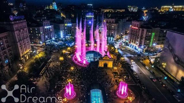 Apartment With View On Inpedendence Square Khreshchatyk Kiew Exterior foto